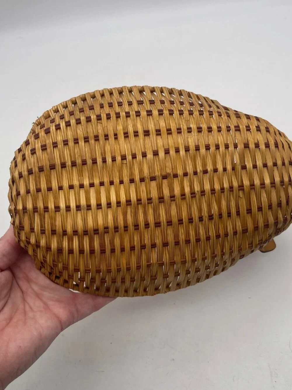 Vintage Brown Wicker Duck-Shaped Oval Decorative Basket 10